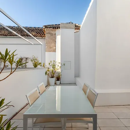 Numa Jondo Aparthotel Seville